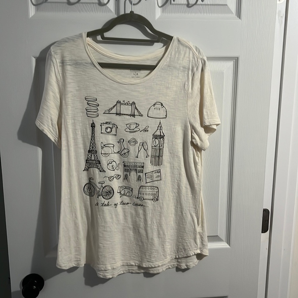 Cream t shirt with London and Paris icons